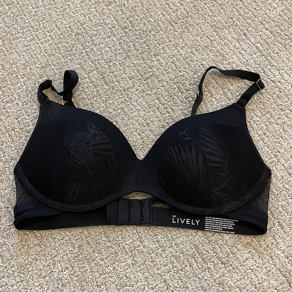 Lively Smooth Lace No Wire Push Up Bra, Jet Black, NWOT, 36C - Picture 1 of 8